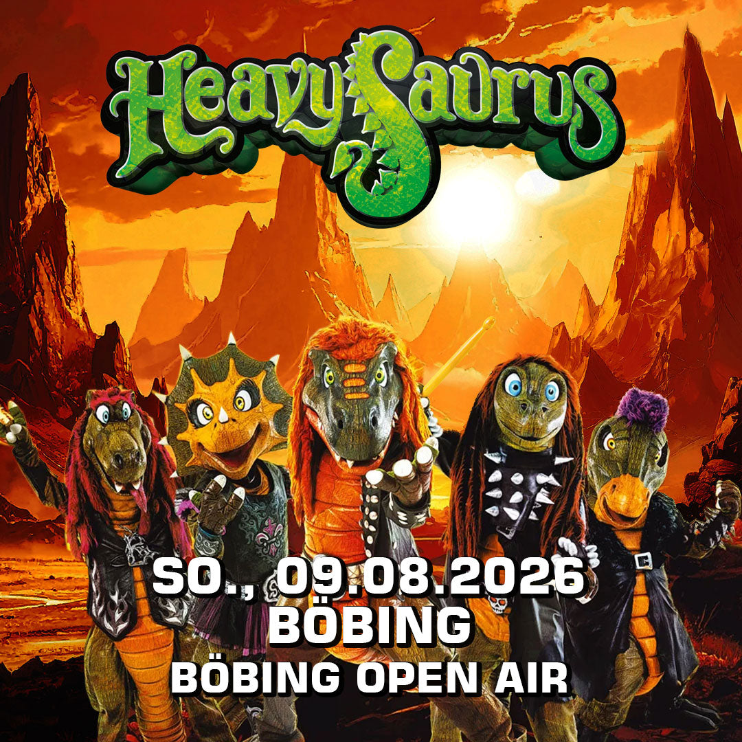 Heavysaurus Konzert in Böbing, Open Air, mit bunten Lichteffekten und begeistertem Publikum bei Heavysaurus Shop Event.