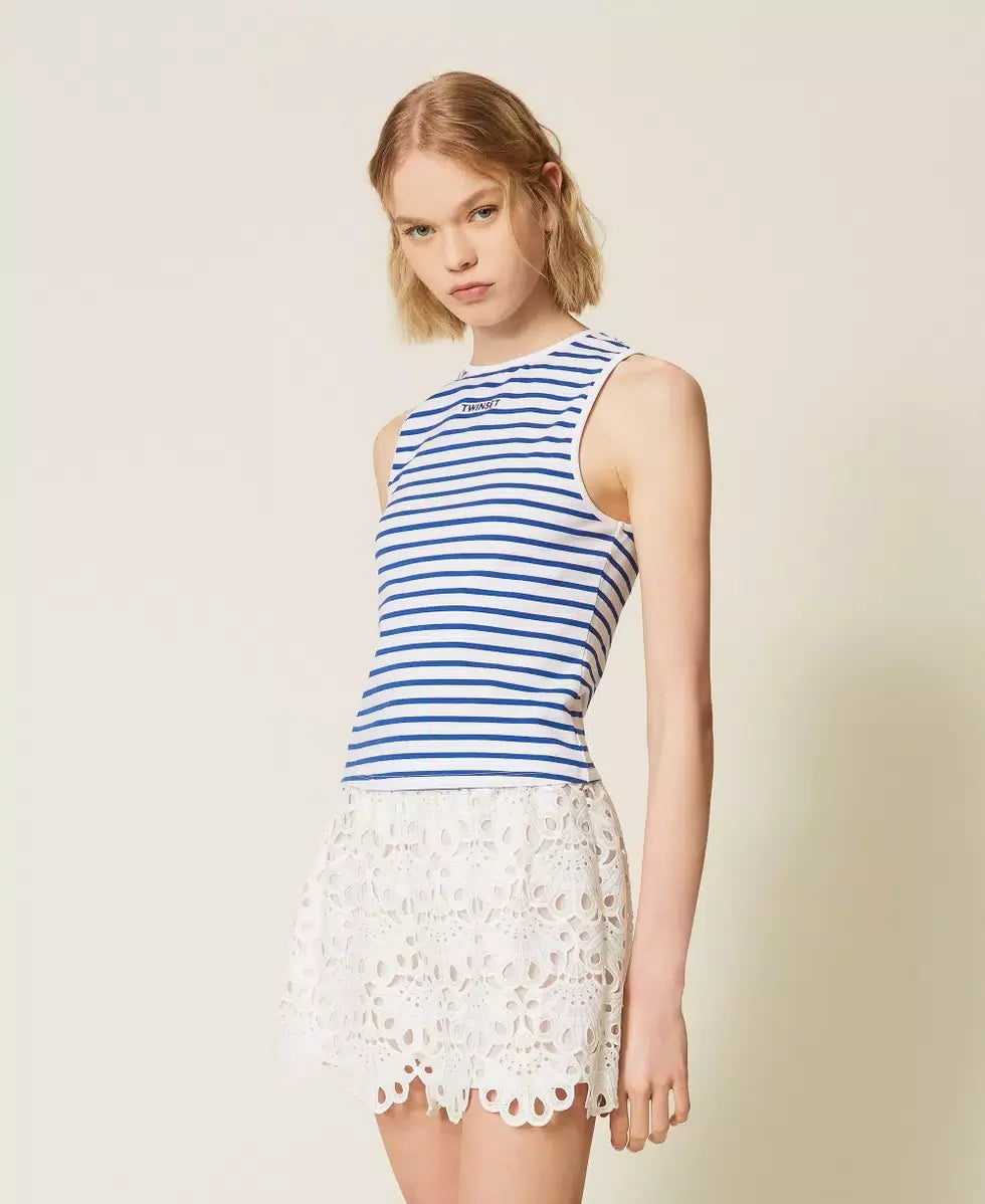 Shorts in macramè con smerli Twinset