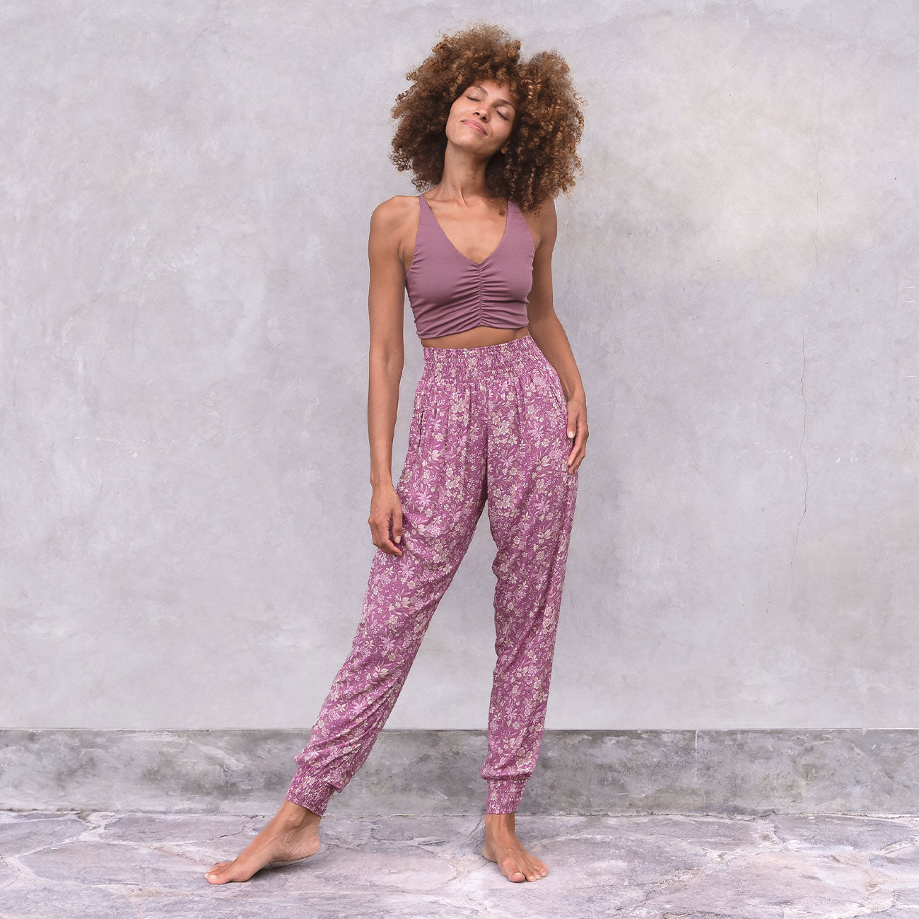 Jaya Organics Yogahose Ananda - Carmine Flowers