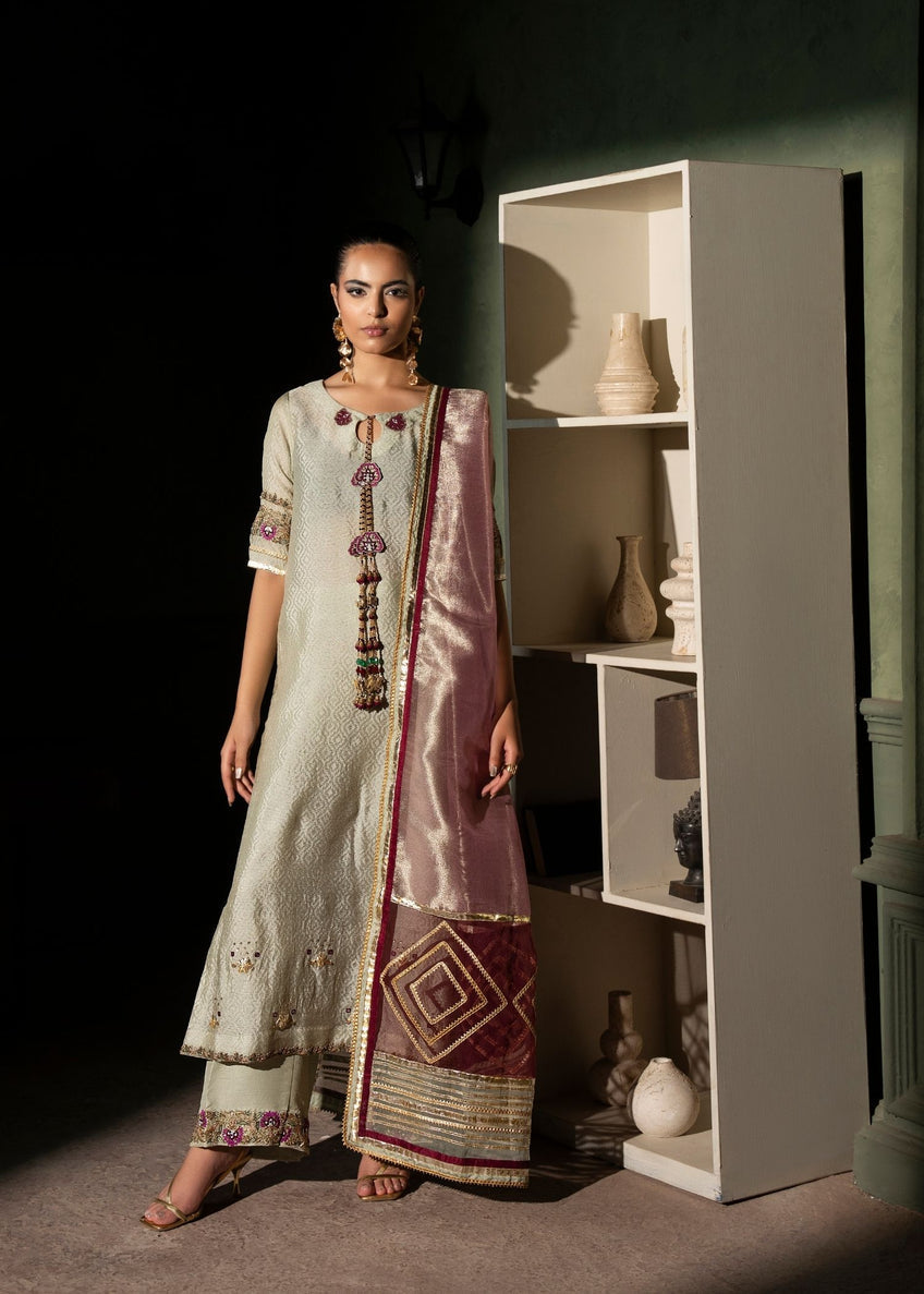 Muntaha by Shanzay Fahad | Layl Luxury Edit | Zaira