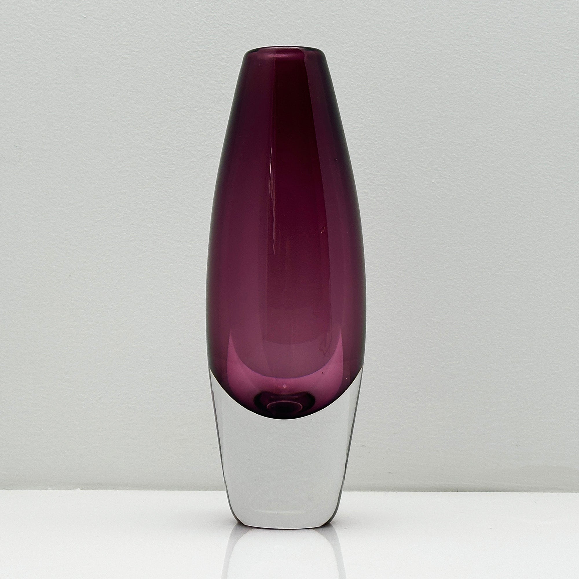 Studio Ahus Paarse Glazen Vaas - Exclusieve Zweeds Design Vaas (20 cm)