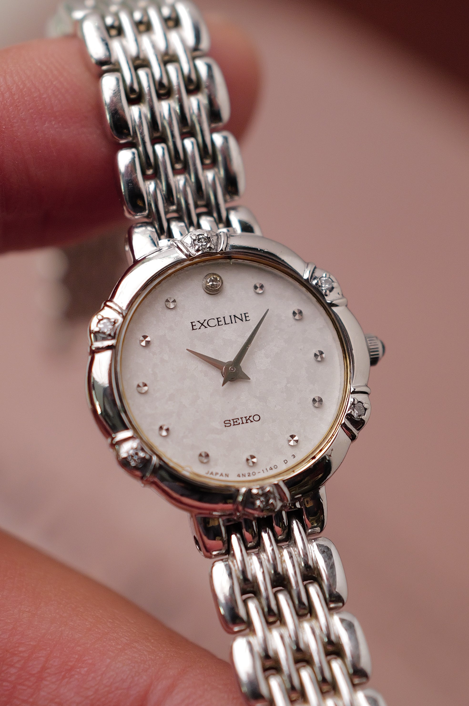 Seiko Exceline "Floral bezel" Diamonds Circa.1990