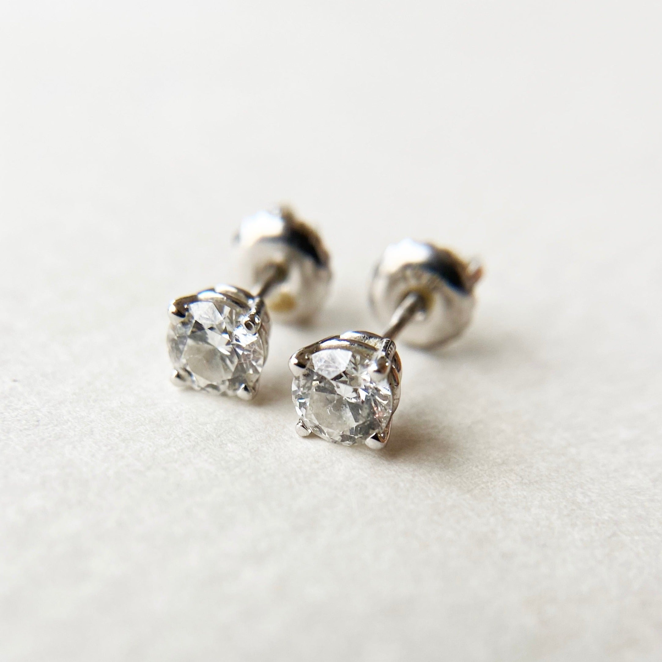 A pedido - Aros Punto de Luz 0,25 Ct Platino