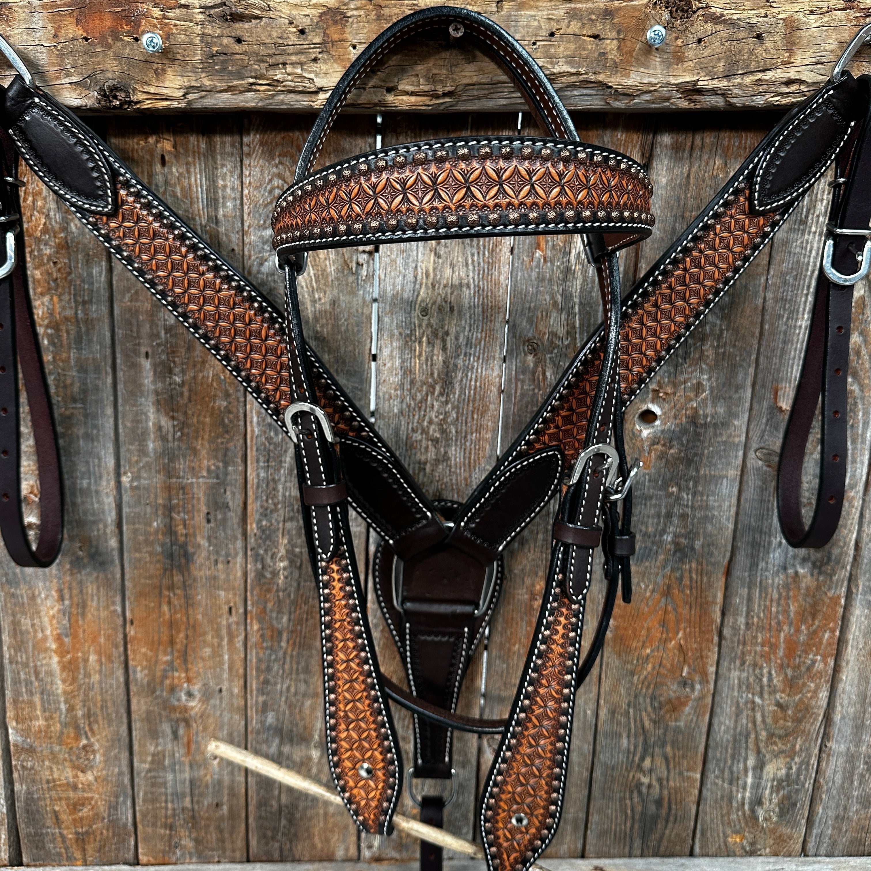 Rodeo Drive Conchos Two Tone Honeycomb Browband / One Ear Breastcollar Tack Sets western