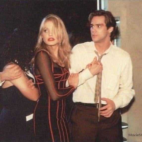 I'm trying to find this dress that Cameron Diaz wore in The Mask :  r/HelpMeFind