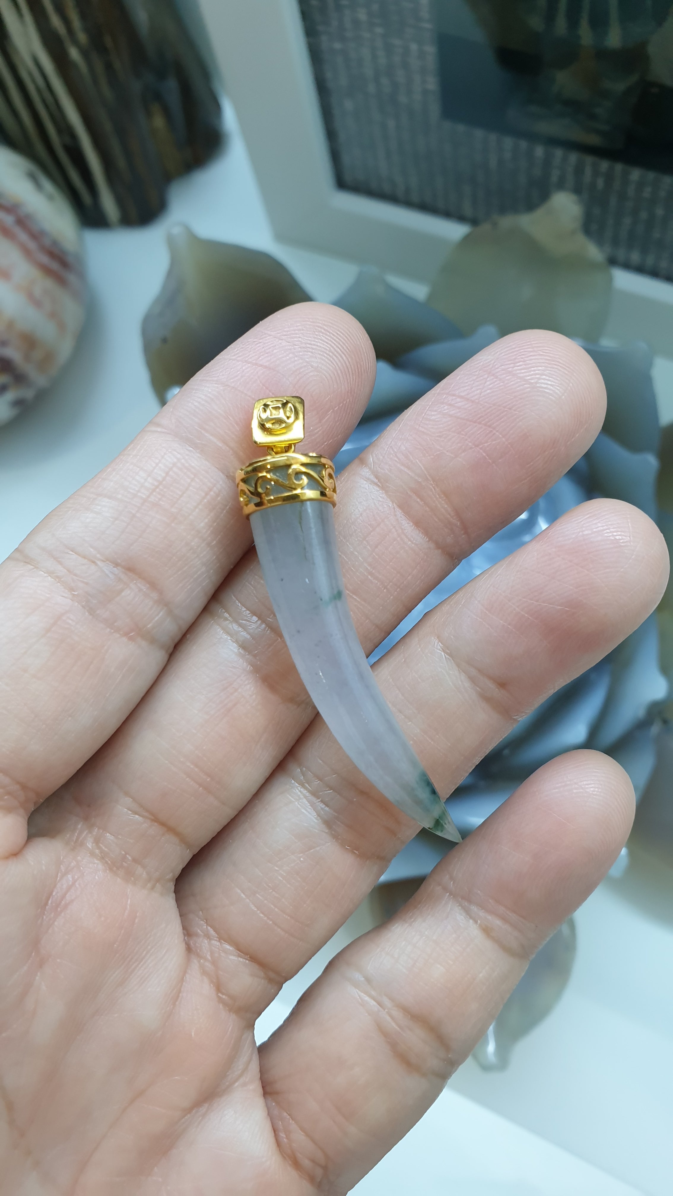 Icy Jade Tiger Fang Pendant Solid 18K Gold Type A Natural Jadeite