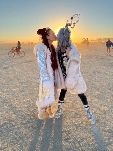What to Wear at Burning Man 2024: Tips for Women | Burning Man Fashion for  Women